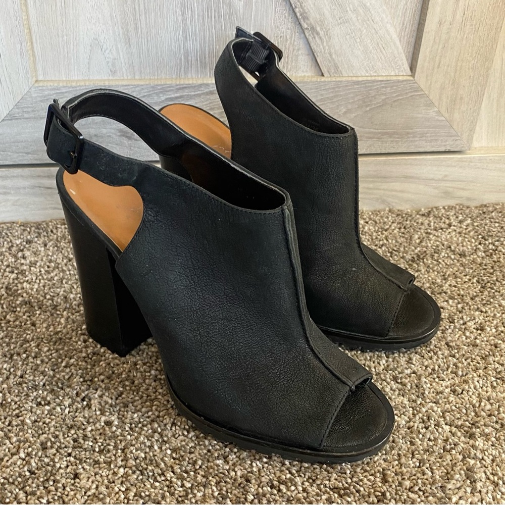 Lord & Taylor Nubuck Leather Heeled Sandal Bootie Shootie 6